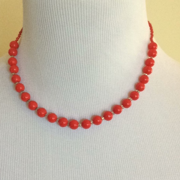 Vintage red beaded choker with claw closure - Picture 1 of 3